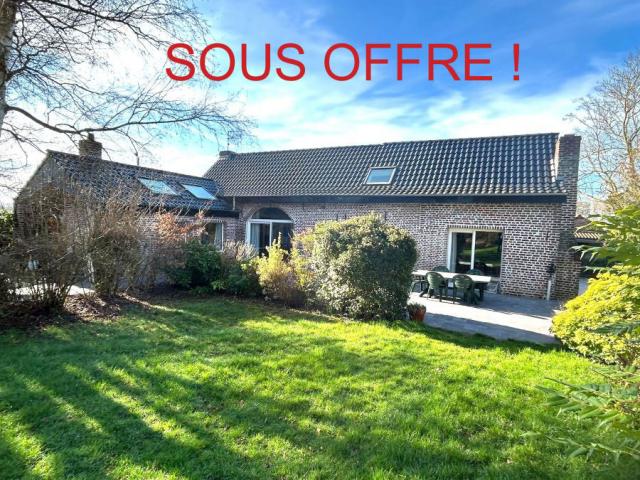 Fermette en L individuelle de 212m2 bâti sur une parcelle de