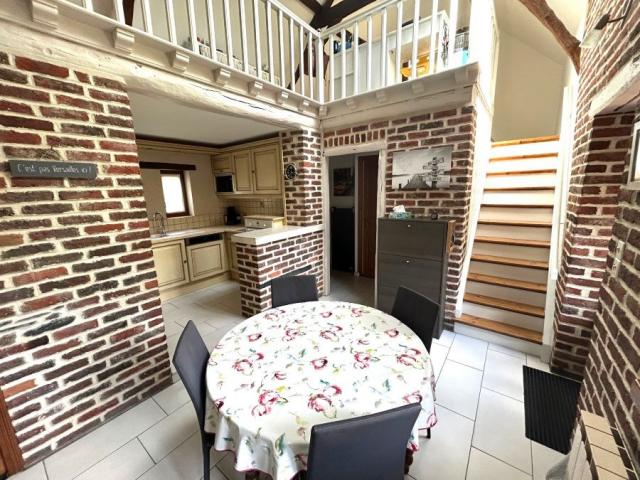 Maison de campagne individuelle avec charme et cachet bâtie 