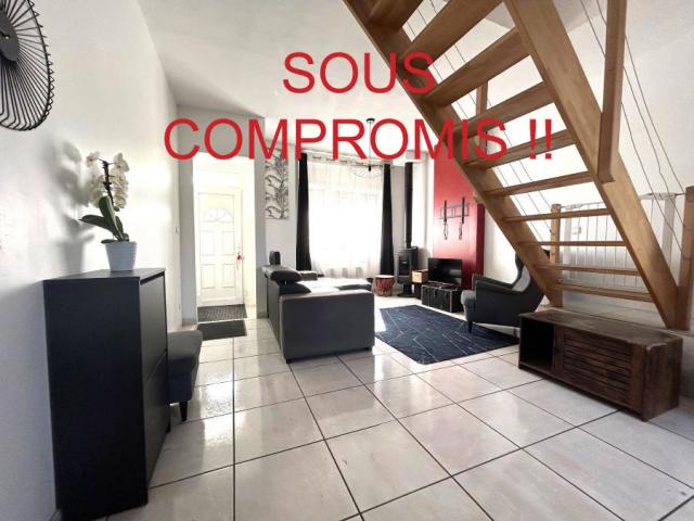 Maison de ville mitoyenne des années 30 développant 73,38m2 