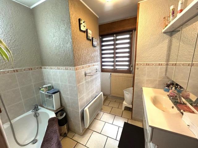 Deux logements de plain-pied idéal gite ou regroupement fami