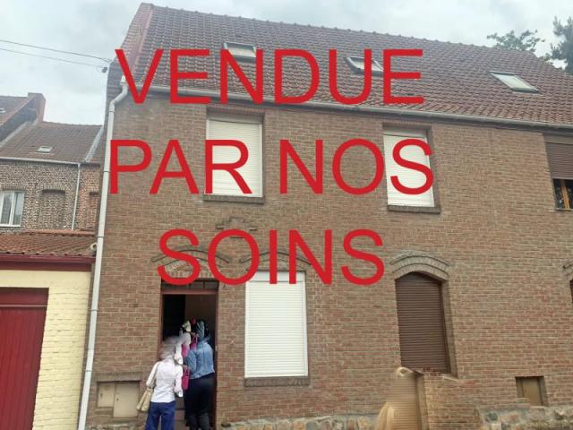 Maison de ville sur 3 niveaux à rénover complétement ! 