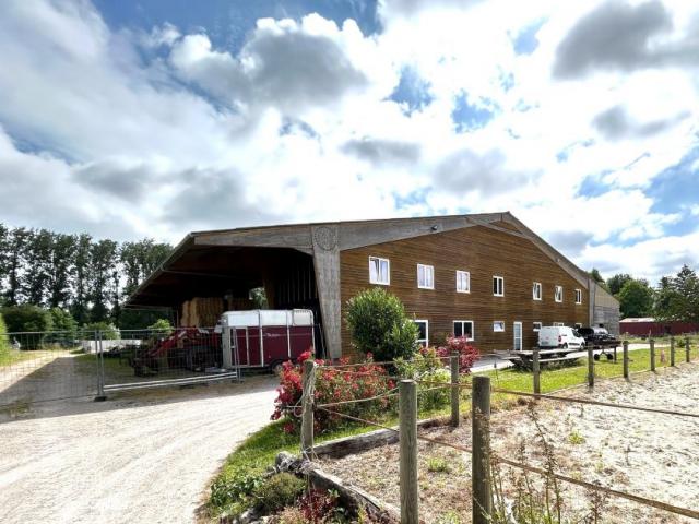 Installations équestres + logement le tout sur une parcelle 