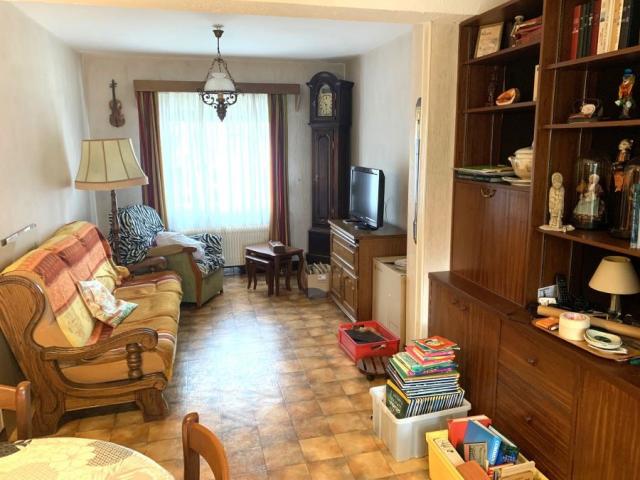 Maison semi individuelle de 93m2 avec garage bâtie sur une p