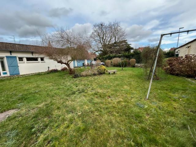 Centre ville, immeuble à usage mixte développant plus de 257