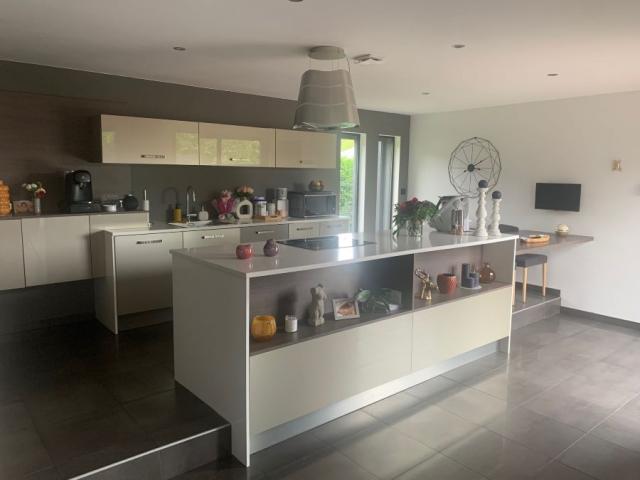 Pavillon contemporain de 218m2 situé en belle campagne amand
