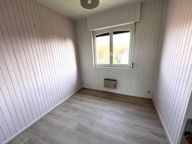 Pavillon individuel de 1989 semi plain pied développant 147m