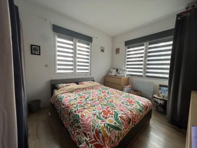 Plain-pied individuel, secteur prisé, rénovation récente + b