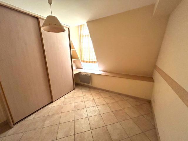 Centre ville appartement T2 dans résidence sécurisée avec as