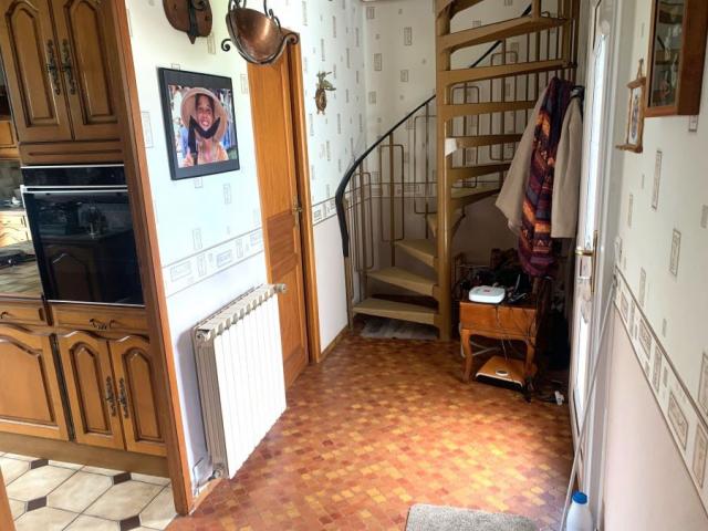 Maison de 105m2 située au calme, dans une impasse, à rénover