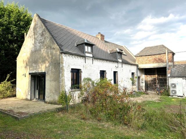 Fermette en U avec charme et cachet, secteur prisé !! 