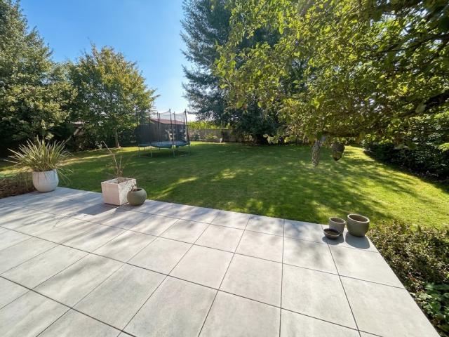 Pavillon individuel semi plain-pied de 2017 développant 142,