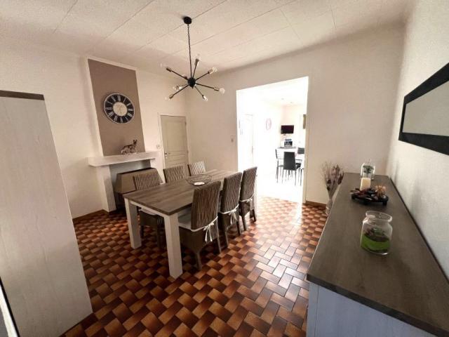 Maison de ville de 91m2 environ avec garage attenant bâtie s