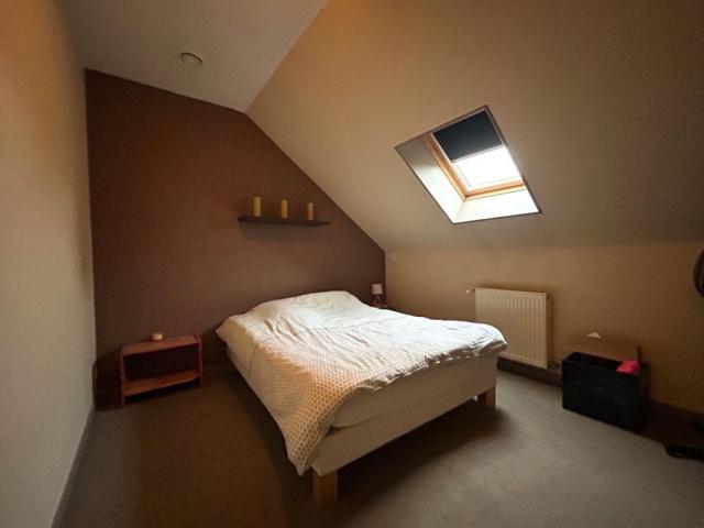 Maison de campagne rénovée développant 139m2 et bâtie sur un