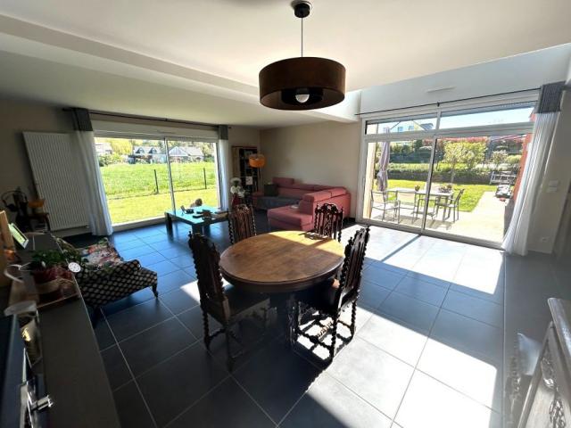 Pavillon individuel semi plain pied de 2013 développant 157m