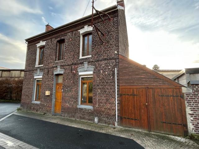 Maison 1930 individuel très bon état développant 80m2 et bât