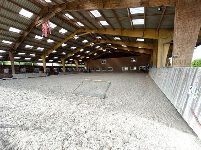 Installations équestres + logement le tout sur une parcelle 