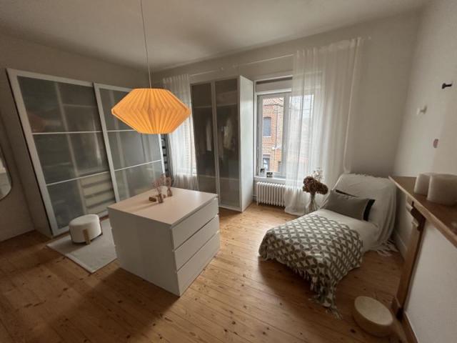 Maison de style bourgeoise double distribution développant 2
