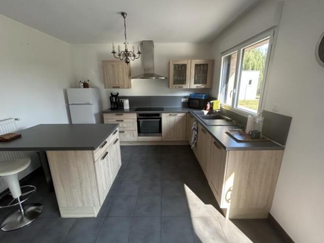 Plain-pied individuel achevé en 2014 développant 110,85m2 et
