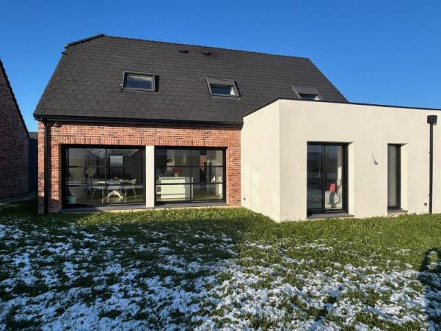 Pavillon individuel semi plain pied de 2023 ! Excellent état