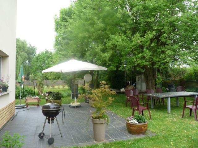 Pavillon individuel R+1 de 2012 développant 115m2 et bâti su