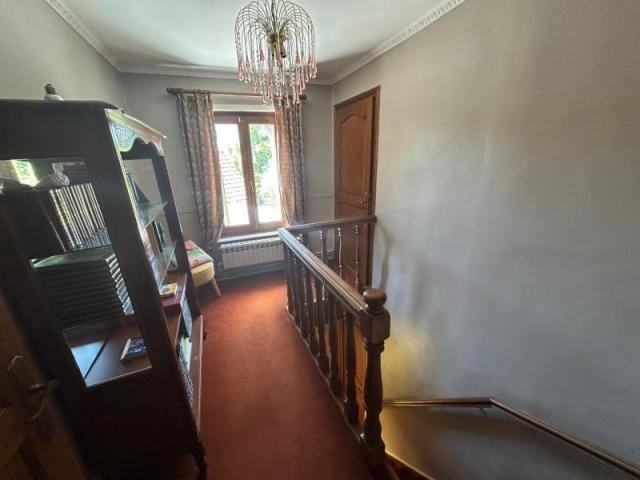 Maison bourgeoise Semi individuelle développant de beaux vol