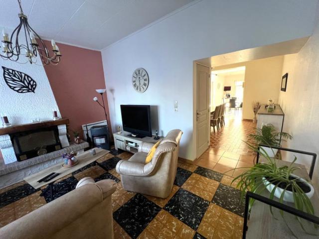 Maison de ville de 91m2 environ avec garage attenant bâtie s