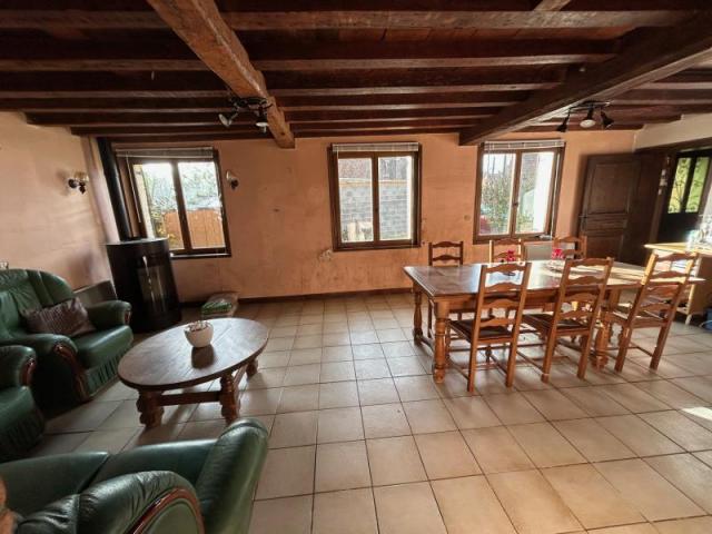 Fermette en L à rénover complétement développant 152m2 et bâ