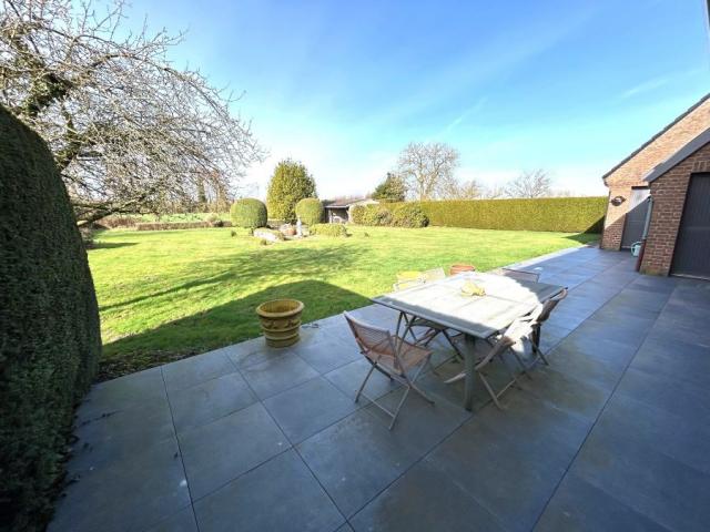 Pavillon individuel d'architecte semi plain pied de 1993 dév