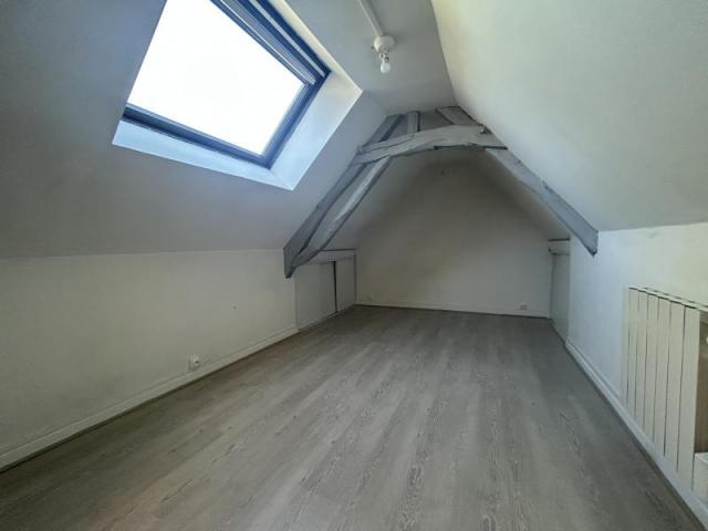 Longère semi individuelle développant 82,26m2 et bâtie sur 2