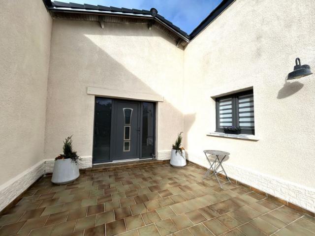 Plain-pied individuel, secteur prisé, rénovation récente + b