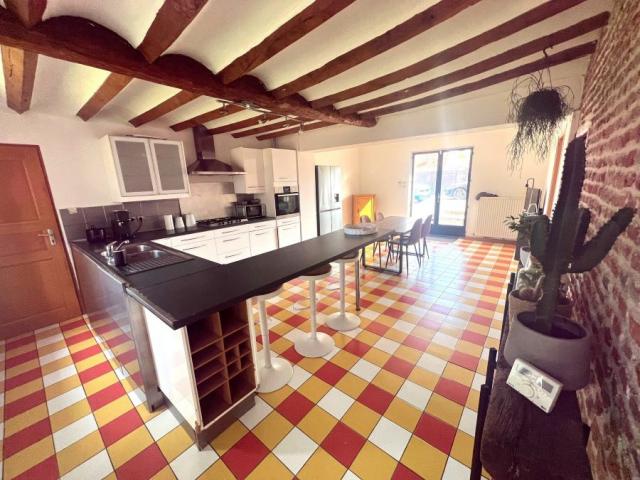 Longère individuelle développant 172,34m2 et bâtie sur 1408m