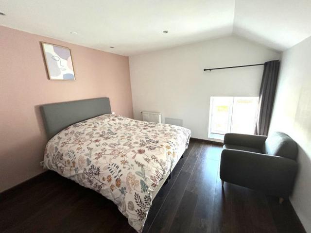 Maison semi individuelle de 127m2 bâtie sur 1963m2 de terrai