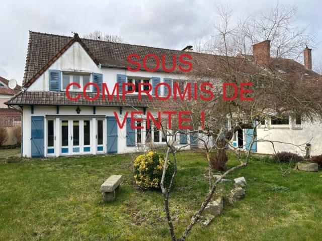 Centre ville, immeuble à usage mixte développant plus de 257