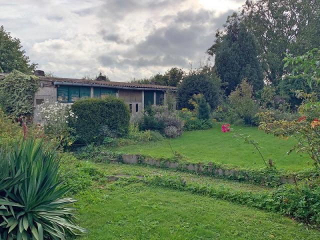 Maison de campagne située au coeur du village bénéficiant de