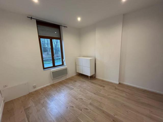 Maison 1930 individuel très bon état développant 80m2 et bât