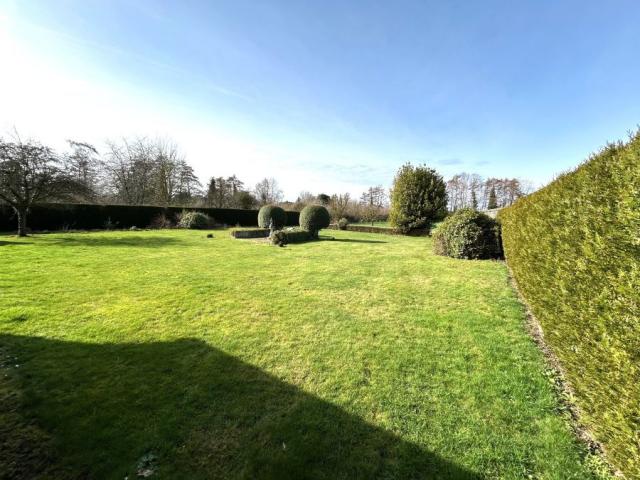 Pavillon individuel d'architecte semi plain pied de 1993 dév