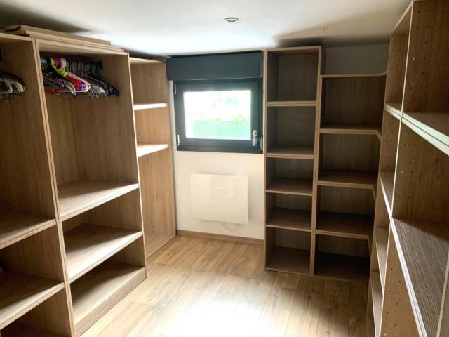 Maison de village entièrement rénovée secteur prisé, 139m2 h