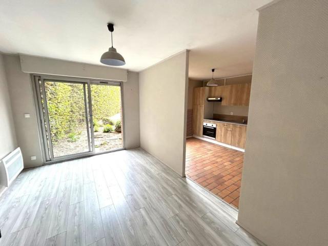 Appartement de 50m2 environ, centre ville en rez de chaussée
