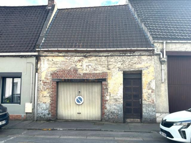 Maison de ville 1930 mitoyenne + ancienne maison non attenan