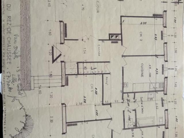 Plain pied individuelle à rénover développant 100m2 habitabl