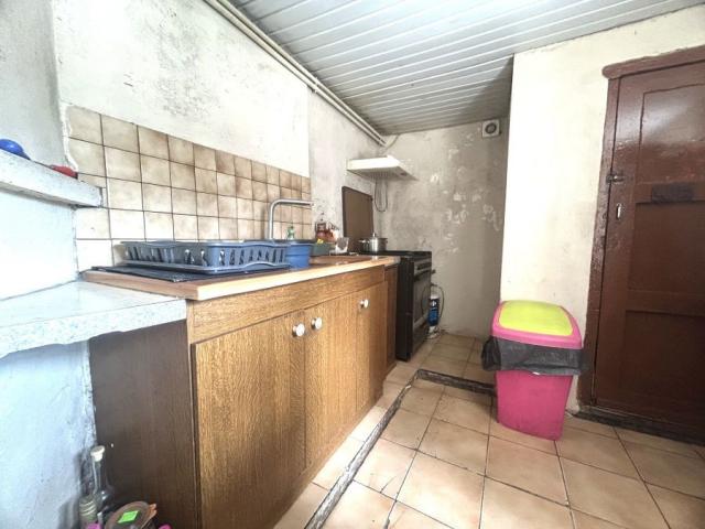 Maison de style bourgeoise, individuelle à rénover, développ