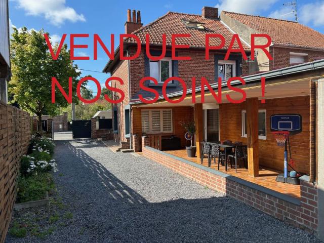 Maison semi individuelle rénovée avec gout, développant 125m