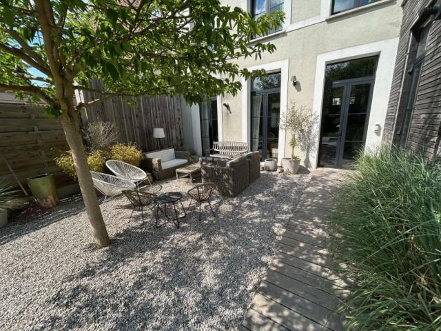 Proche des accès autoroutiers et des commodités ! Rénovation
