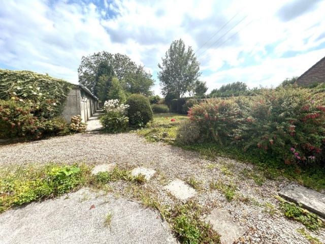 Maison de campagne située au coeur du village bénéficiant de