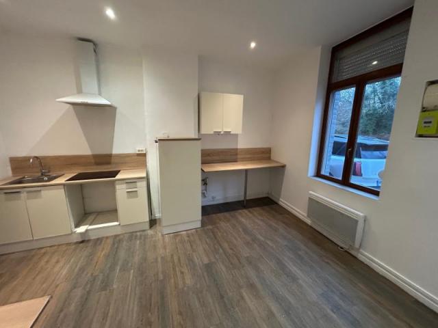 Maison 1930 individuel très bon état développant 80m2 et bât