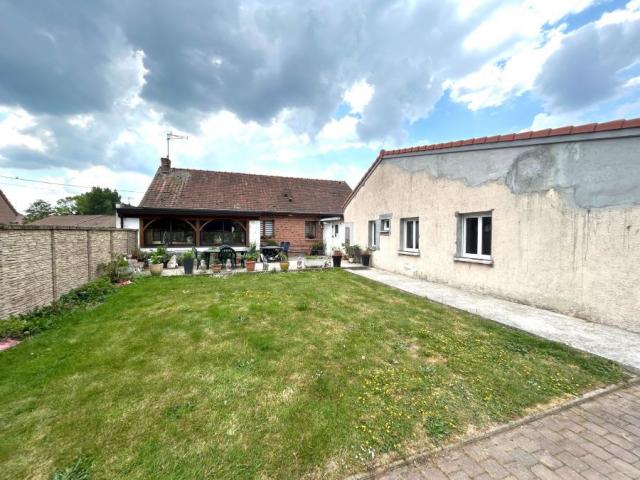 Deux logements de plain-pied idéal gite ou regroupement fami