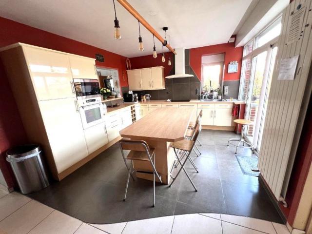 Beaux volumes pour cette maison de campagne entièrement réno
