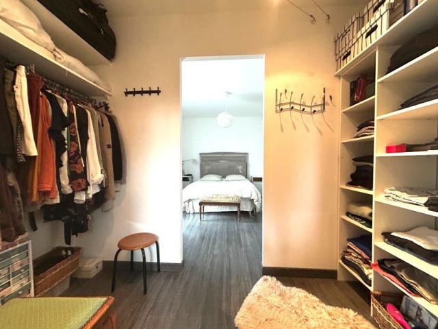 Pavillon individuel R+1 de 2012 développant 115m2 et bâti su