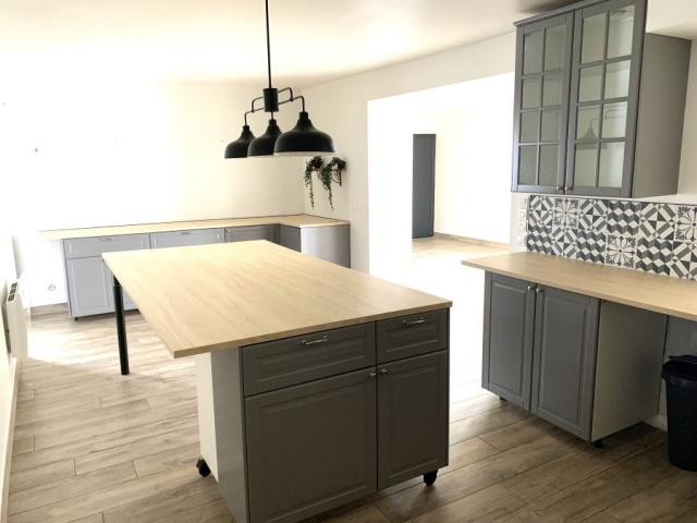 Maison de village entièrement rénovée secteur prisé, 139m2 h