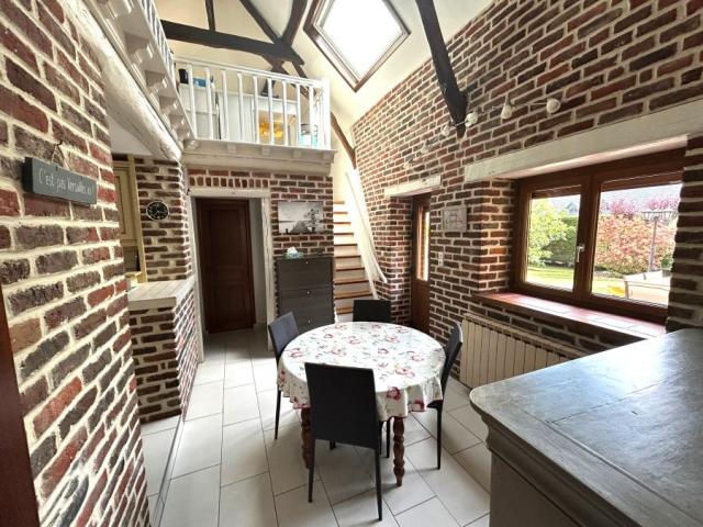 Maison de campagne individuelle avec charme et cachet bâtie 
